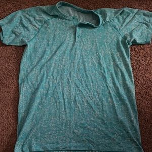 Lululemon size M shirt, no stains, smoke free home